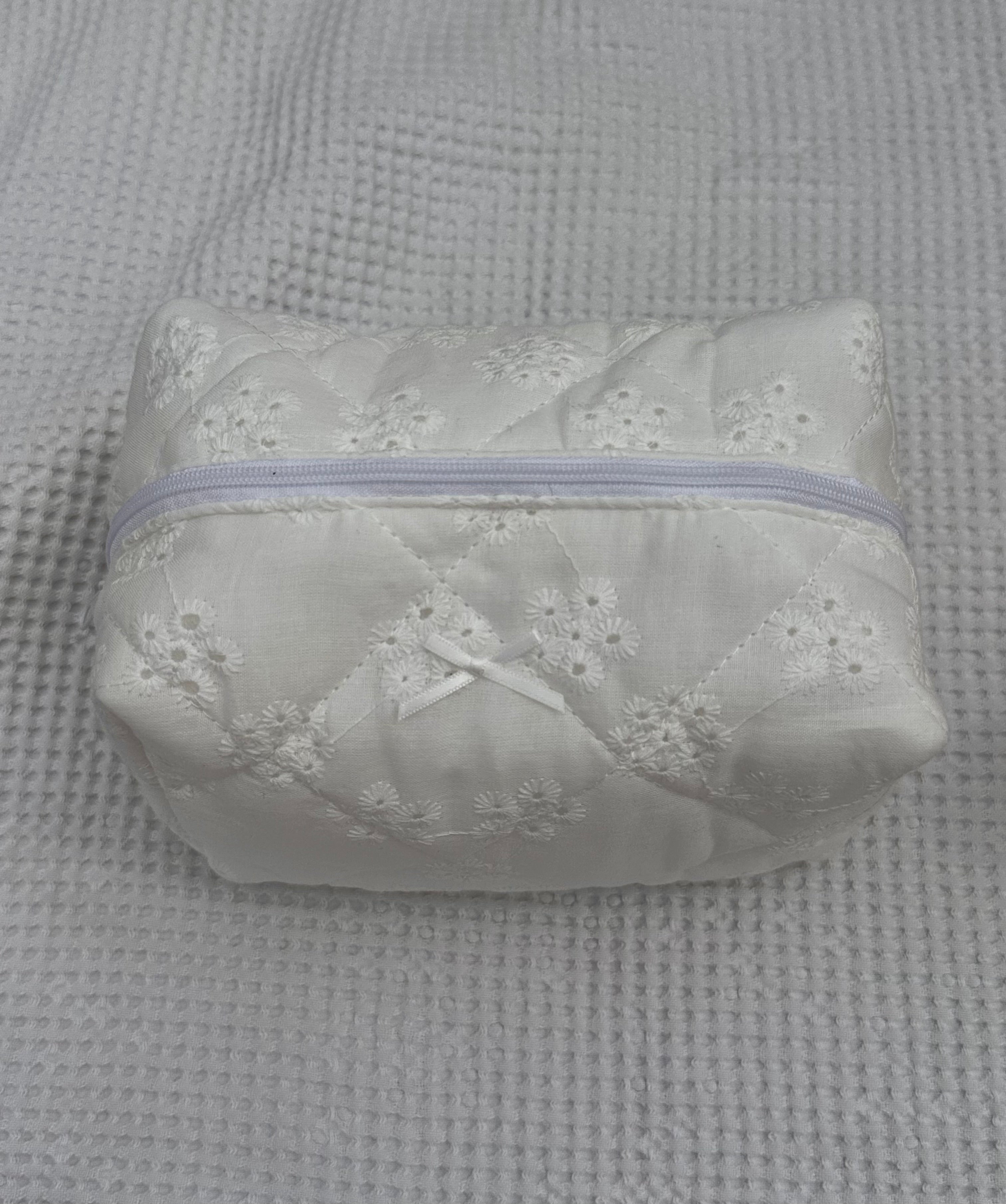 Beauty Case Ricamato