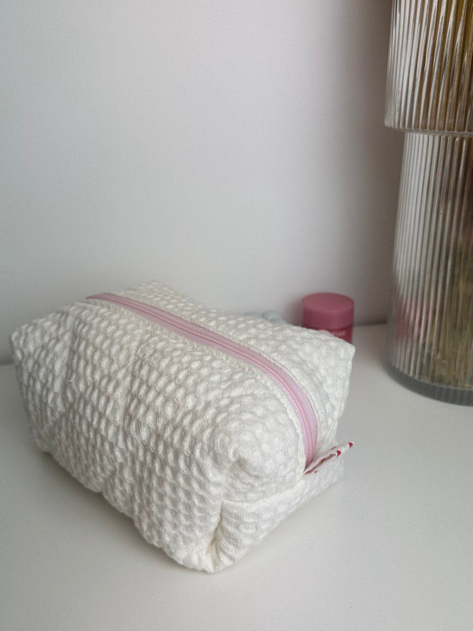 Beauty Case White Honeycomb